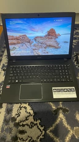 Acer Aspire E 15 ,A10-9600P,8GB DDR4Ram,laddare ingår, allt funkar