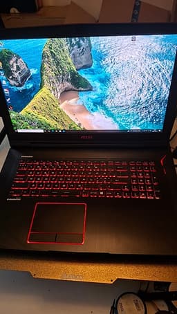MSI GT73VR 6RE Titan- Gaming laptop