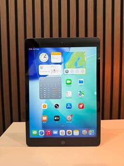Apple iPad gen 8 svart
