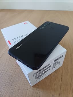 Huawei P smart - fint skick