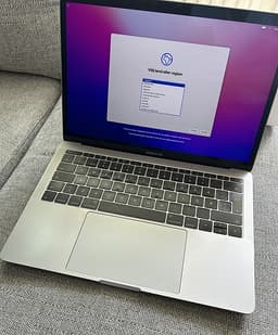 Macbook Pro 13 tum 256 GB från 2016 i fint skick
