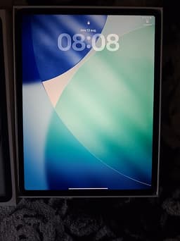 Helt ny Apple iPad Air 13" (M4) 256GB Wi-Fi + Cellular – Rymdgrå