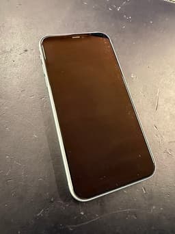 Mintgrön iPhone 11, 256 Gb minne i perfekt skick, dåligt batteri
