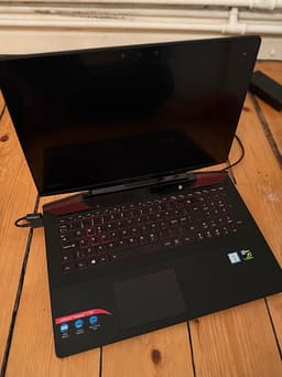 Lenovo IdeaPad Y700 bärbar dator