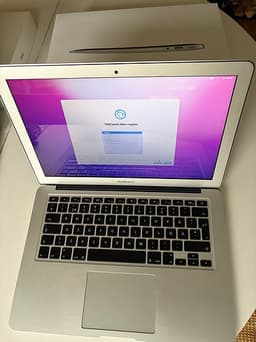 Apple MacBook Air | 13" | 8GB RAM | 256 GB SSD | 2017