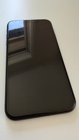 iPhone XR 64MB