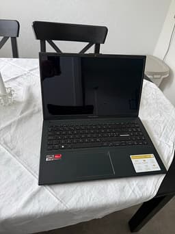 Asus bärbar dator 15 tum svart