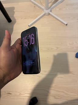 Apple iPhone 15 Pro mobil 128 GB titan