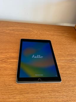Apple iPad surfplatta 128 GB (gen. 5)