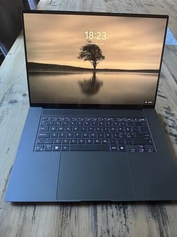 Asus zenbook s 16 laptop