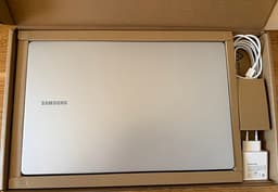 Samsung Galaxy Book4 Edge X1P/16/256 15.6"