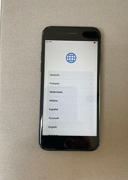 iPhone 7 32 GB svart – batterihälsa 88 %