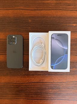 Apple iPhone 16 Pro 128 GB svart