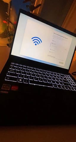MSI laptop 15 tum svart