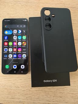 Samsung Galaxy S24 mobil 128 GB repfri svart med svart skydd