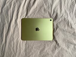 Apple iPad 11'' (A16) Wi-fi 128GB- Gul + tillhörande skal/tangentbord