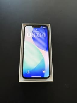 Apple iPhone 13 128 GB svart