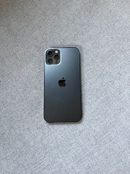 iPhone 12 Pro Max i mycket fint skick!