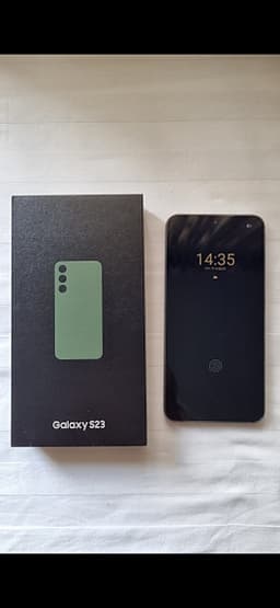 Samsung Galaxy S23 128GB (Grön) i nyskick + Matchande Spigen-skal