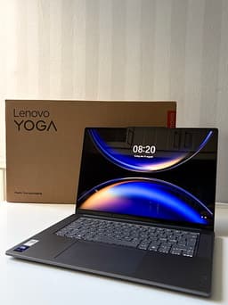 Lenovo Yoga Slim 7i Aura Edition