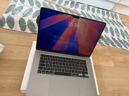 Apple MacBook Air  laptop 15 tum space gray