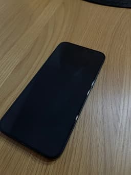Apple iPhone 15 Pro Max 512 GB svart(plus glas skärmskydd och skall)