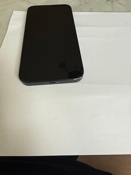 Apple iPhone 13 128 GB svart