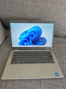 Dell Latitude 5320, i7 G11, 16 GB DDR4, WIN 11 PRO