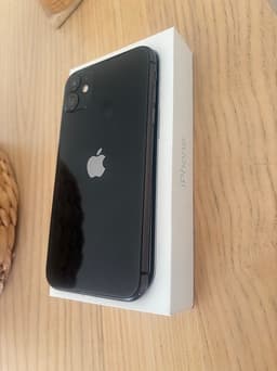 Apple iPhone 11 mobil 64 GB svart
