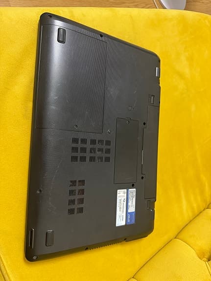 Asus ROG G771JM 17"
