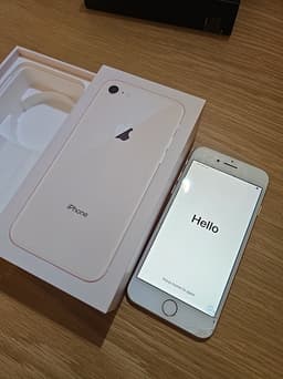 Apple iPhone 8 64 GB smartphone