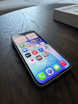 Apple iPhone 13 128 GB – Vit och olåst