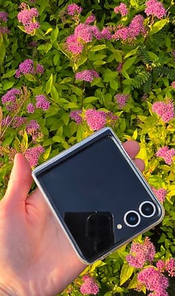 Samsung Galaxy Z Flip6