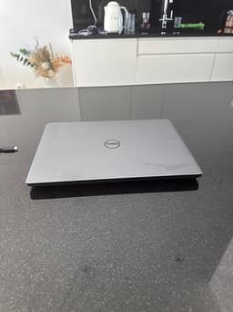 Dell bärbar dator 14 tum svart