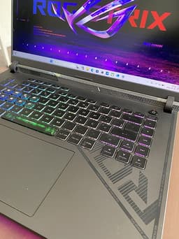 Gaming Laptop ASUS ROG Strix G16 RTX 4060 i7-13650HX 16GB RAM 512GB SSD 165Hz