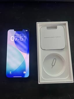 Apple iPhone 14 128 GB svart
