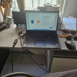 Lenovo laptop T490s 256gbssd GB RAM Intel Core i5