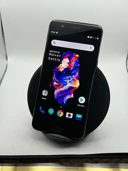 OnePlus 5 / 64GB / Olåst