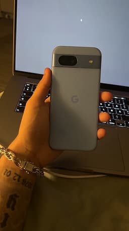 Google pixel 8