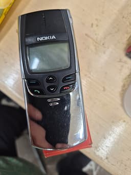 Nokia 8810