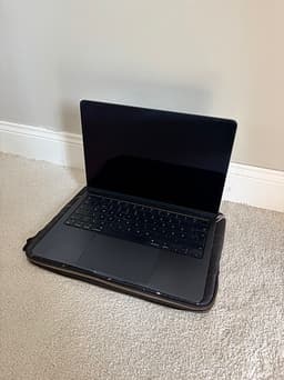 MacBook Air M2 2022 – 8 GB RAM / 256 GB