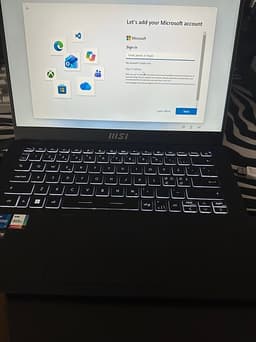 MSI laptop 14 tum svart