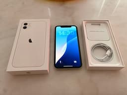 Apple iPhone 11 64 GB vit komplett i kartong