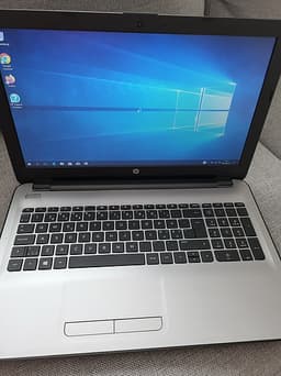 HP Laptop AMD A9-9410 Radeon R5 8GB RAM