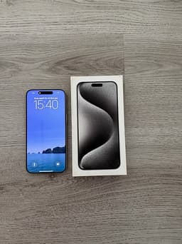 Apple iPhone 15 Pro Max 512 GB vit