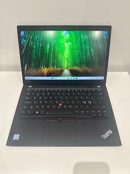 Lenovo ThinkPad T490s  laptop 14" svart
