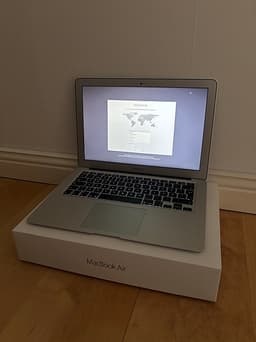 MacBook Air 13" (2016/2017) – 8GB RAM / 128GB SSD – Komplett i originalkartong