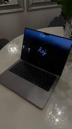 MacBook Pro M3 8GB 14 tum