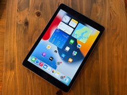 Apple iPad Air 2 - 64 GB svart