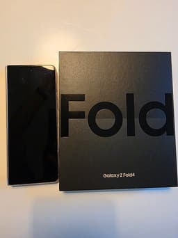 Samsung Galaxy Z Fold4 5G 512GB mycket fint skick!